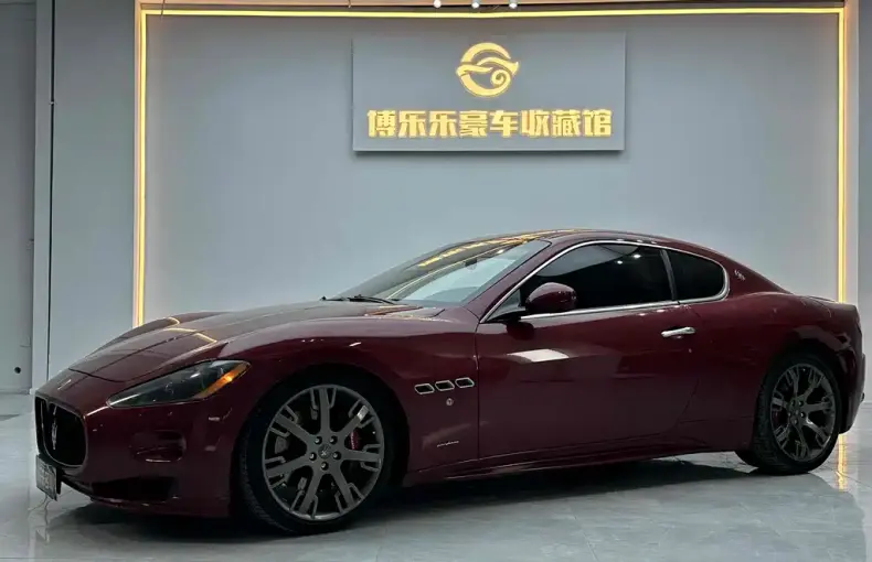 Maserati GranTurismo 2013 из Китая