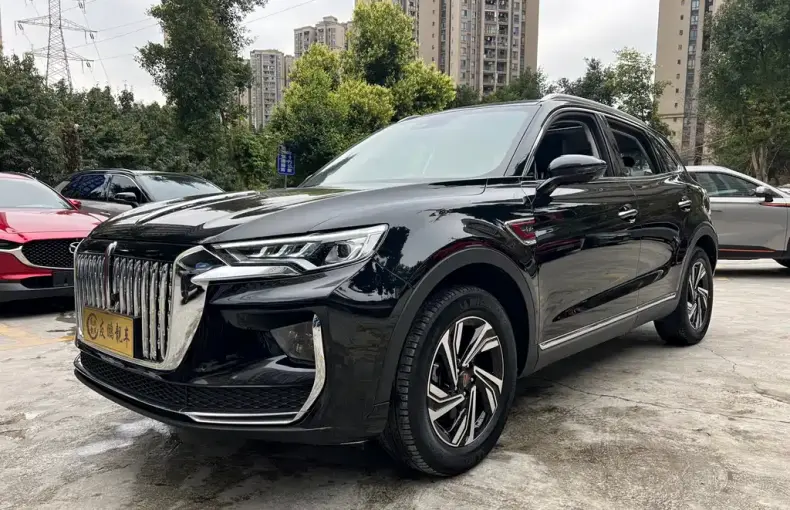 Hongqi Hongqi HS5 2023 из Китая