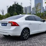 Volvo S60 2020 245 л.с. из Китая
