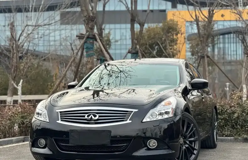 Infiniti G 2012 из Китая