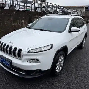 Jeep Cherokee 2018 из Китая