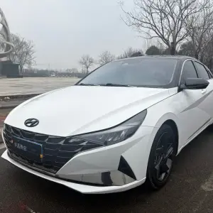 Hyundai Elantra 2023 115 л.с. 115 л.с. 115 л.с. из Китая