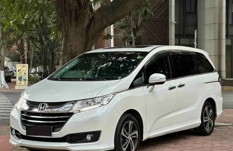 Honda Odyssey 2015 из Китая