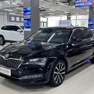 Skoda Superb 2024 150 л.с. из Китая