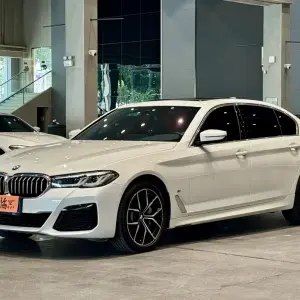 BMW 5 Series 2022 252 л.с. — лот 57751382 из Китая