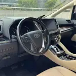 Toyota Alphard 2020 из Китая