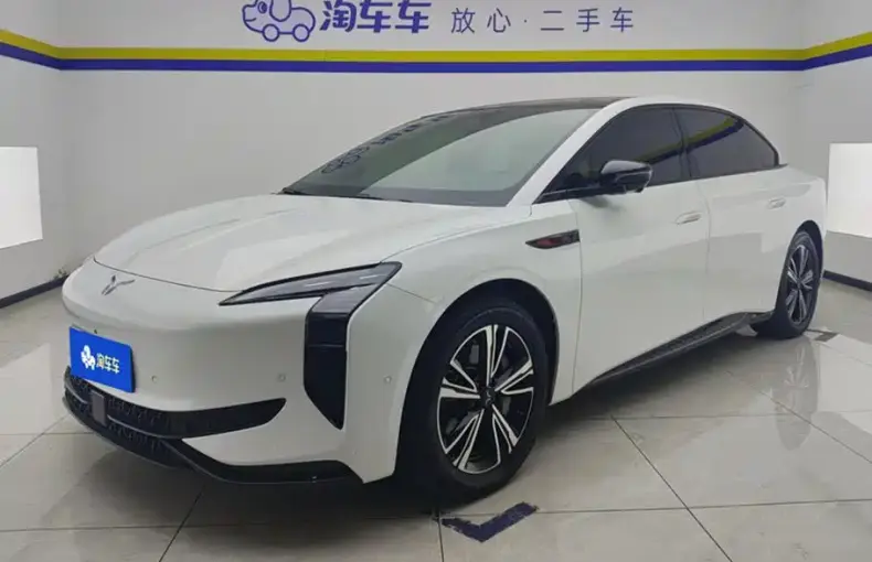 Hongqi Hongqi EH7 2024 из Китая