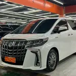 Toyota Alphard 2020 из Китая