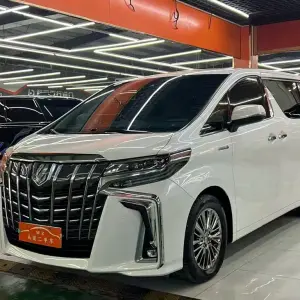Toyota Alphard 2020 из Китая