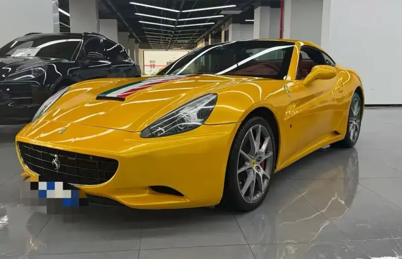 Ferrari California T 2011 из Китая