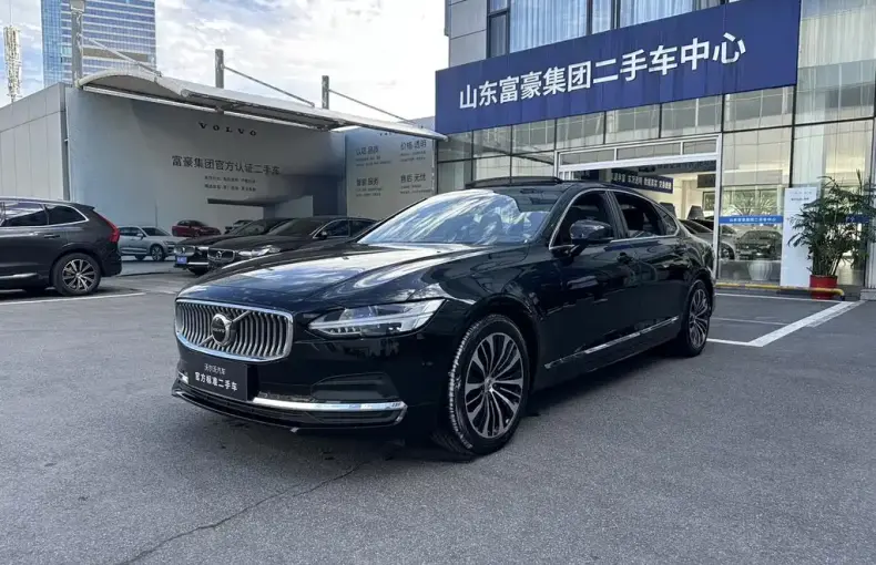 Volvo S90 2024 из Китая