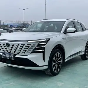 Changan 长安CS75PLUS 2025 из Китая