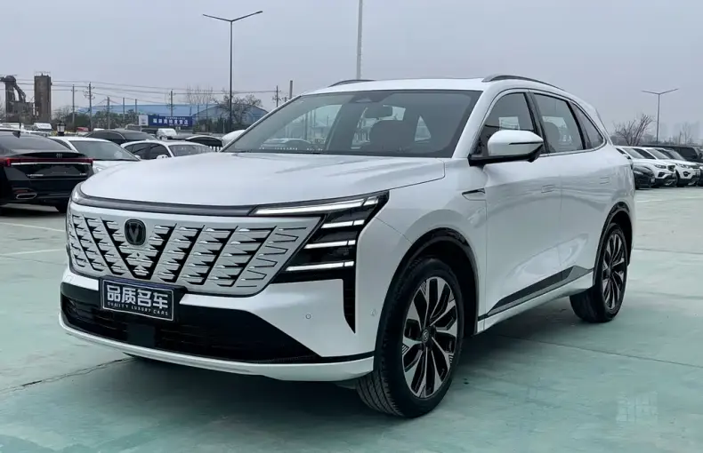 Changan 长安CS75PLUS 2025 из Китая