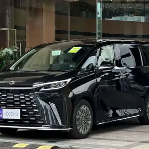 Lexus LM 367 л.с. 367 л.с. 367 л.с. из Китая