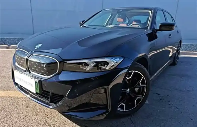 BMW i3 2025 из Китая