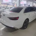 Audi A4L 2025 190 л.с. из Китая