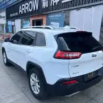 Jeep Cherokee 2016 175 л.с. из Китая