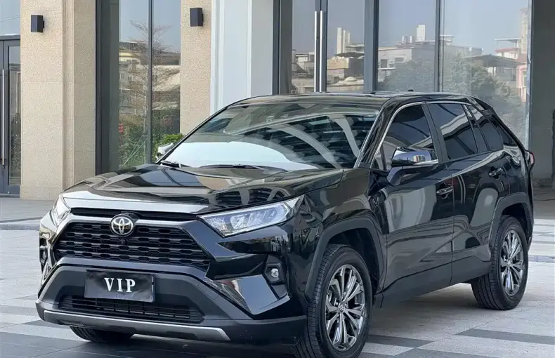 Toyota RAV4 2024 из Китая