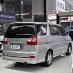 Dongfeng Yuxuan 2013 из Китая
