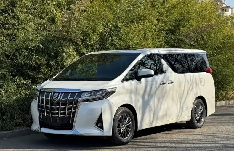 Toyota Alphard 2019 из Китая