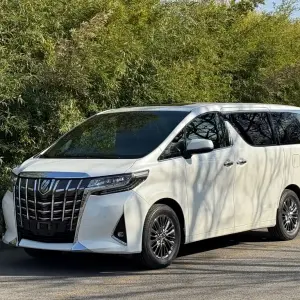 Toyota Alphard 2019 из Китая
