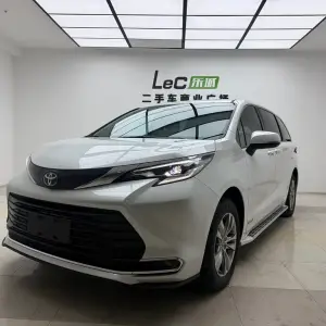 Toyota Sienna 2023 из Китая
