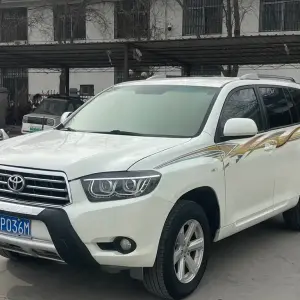 Toyota Highlander 2011 из Китая