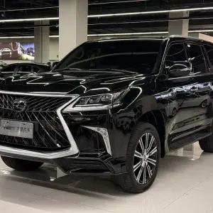 Lexus LX 2018 367 л.с. 367 л.с. из Китая