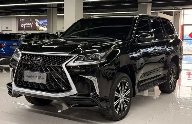 Lexus LX 2018 из Китая