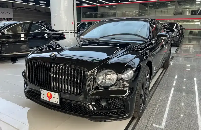 Bentley Flying Spur из Китая