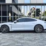 Porsche Taycan 2023 из Китая