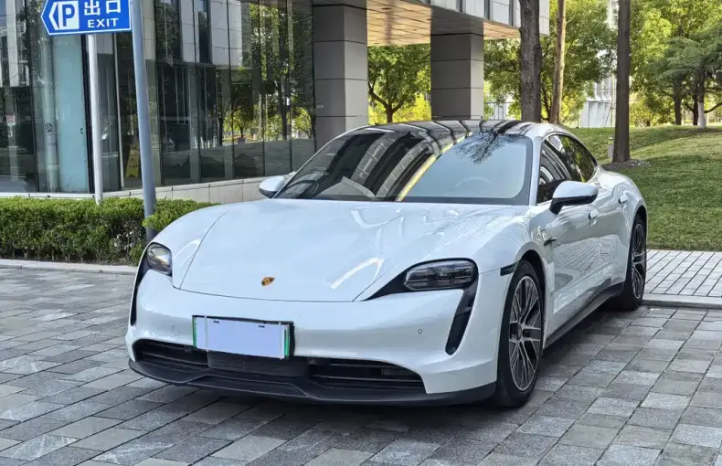 Porsche Taycan 2023 из Китая