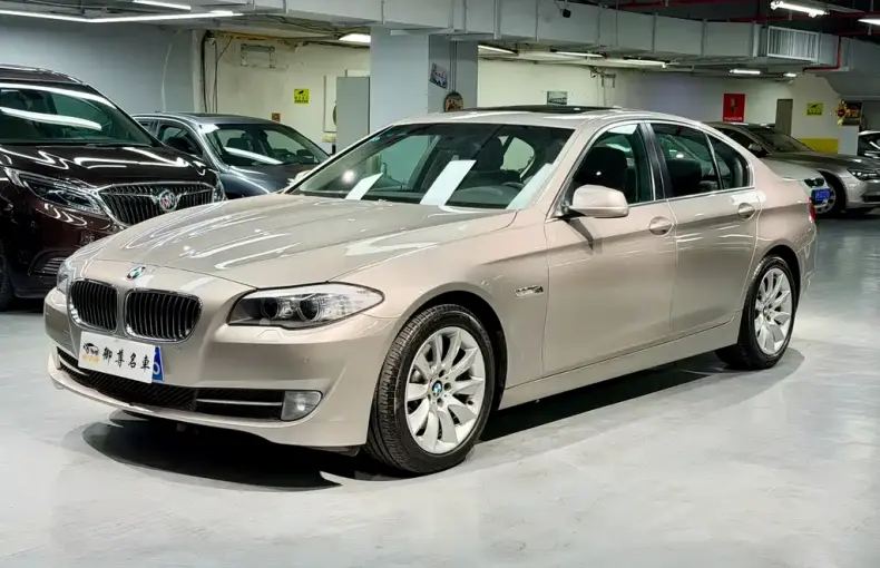 BMW 5 Series (Import) 2010 из Китая