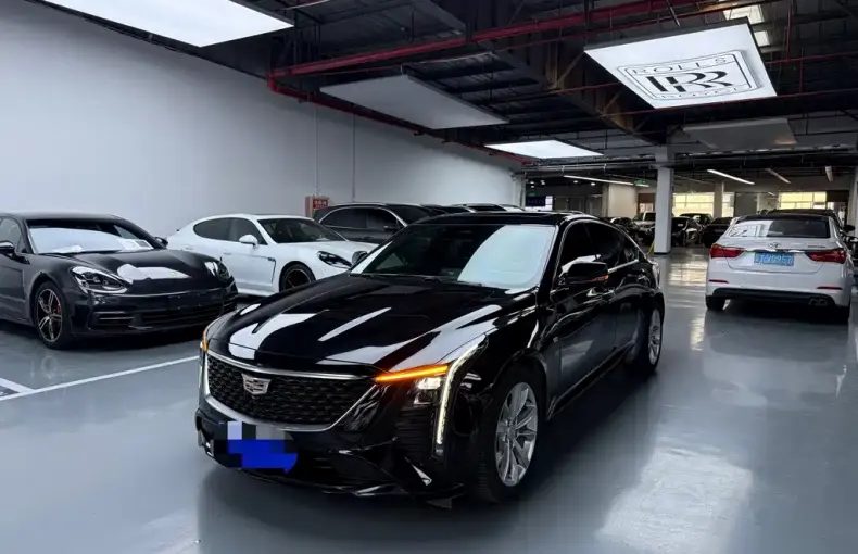 Cadillac CT5 2024 из Китая