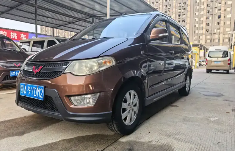 Wuling Hongguang 2016 из Китая