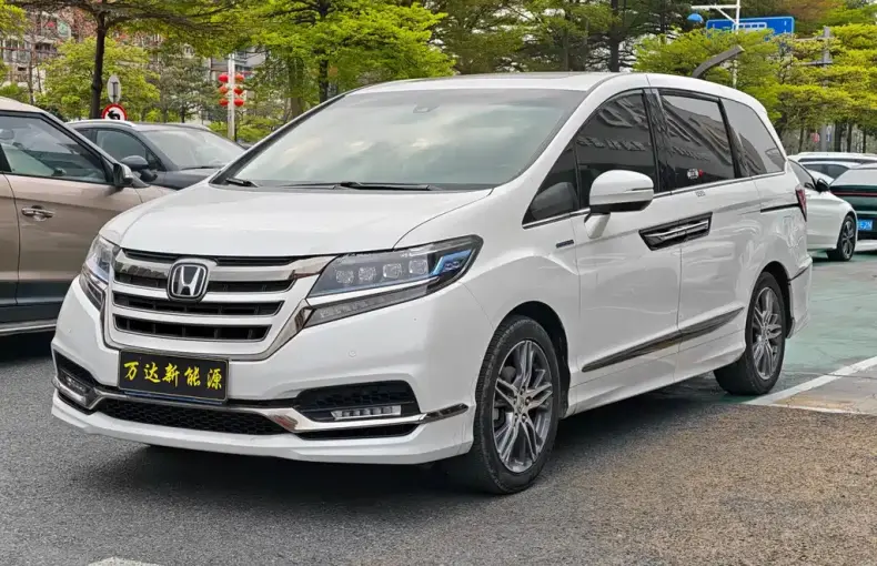 Honda Elysion 2021 из Китая