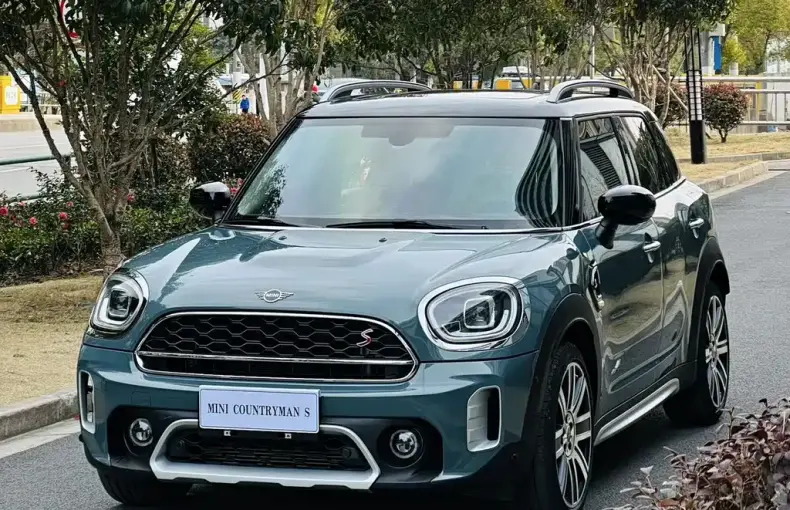 MINI Mini Countryman 2021 из Китая
