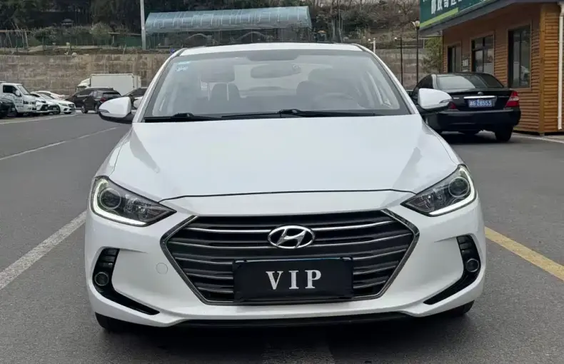 Hyundai Elantra 2019 из Китая