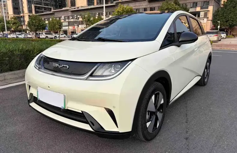 BYD Dolphin 2024 из Китая