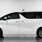 Toyota Alphard 2021 из Китая