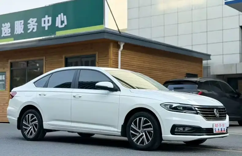 Volkswagen Lavida 2022 из Китая