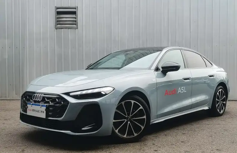 Audi 奥迪A5L 2025 из Китая
