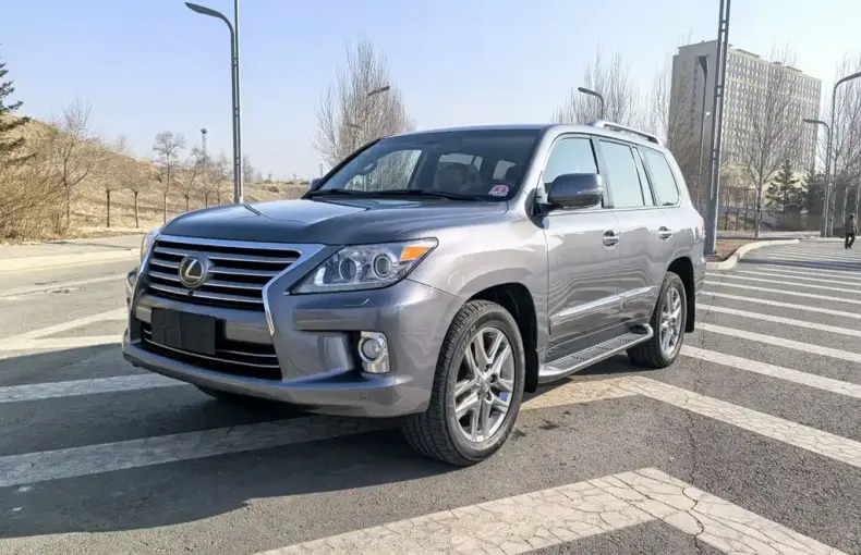 Lexus LX 2013 из Китая