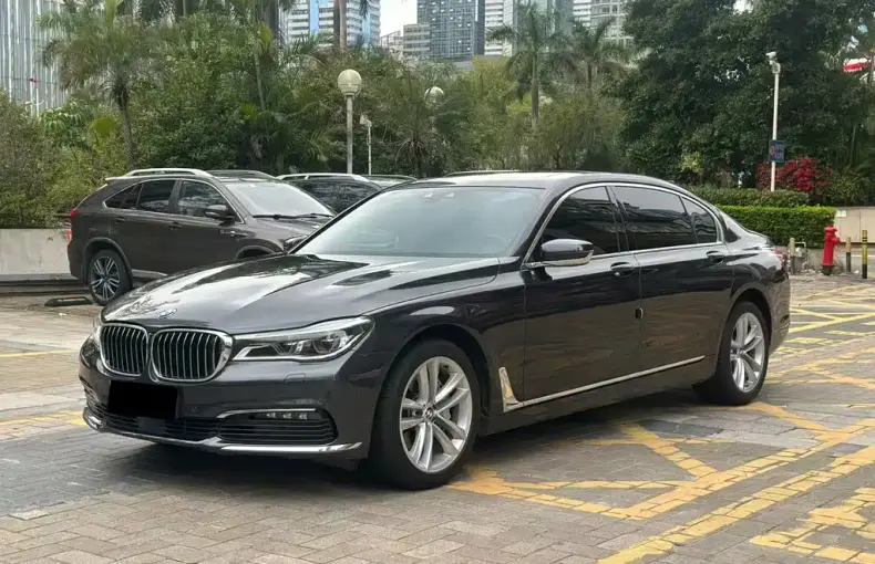 BMW 7 Series 2016 из Китая