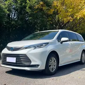 Toyota Sienna 2024 из Китая