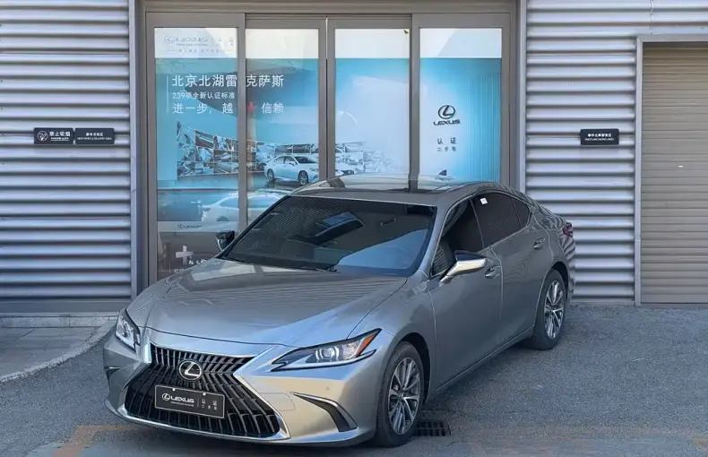 Lexus ES 2022 из Китая