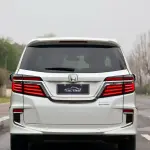 Honda Elysion 2020 из Китая