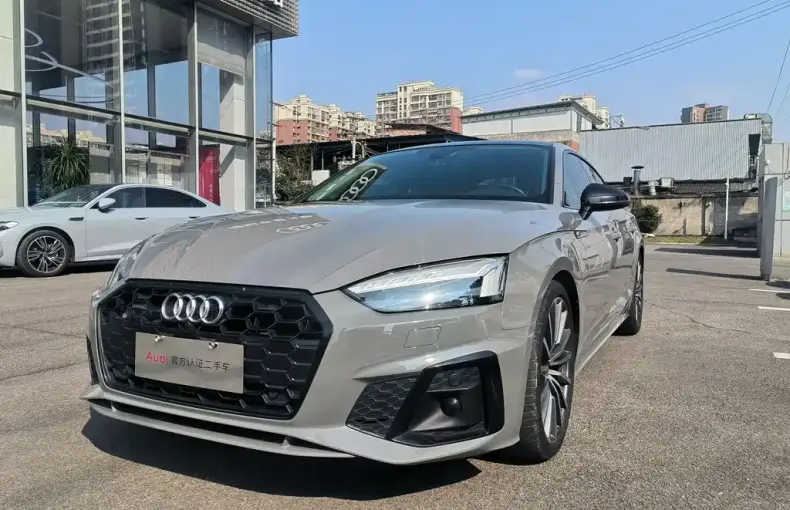 Audi A5 (Import) 2022 из Китая