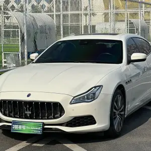 Maserati Quattroporte 2020 350 л.с. из Китая