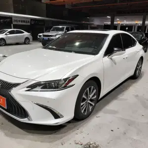 Lexus ES 2020 из Китая